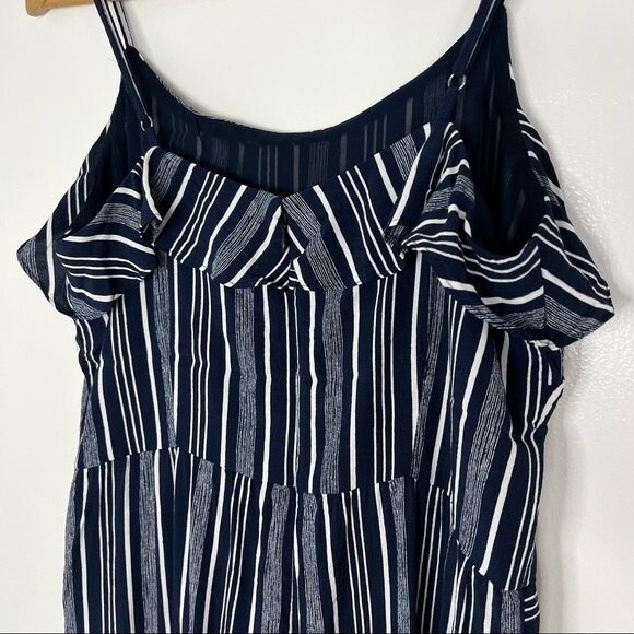 Loft Striped Romper Size 8 Petite Flowy Spaghetti Strap Shorts with Pockets - Picture 7 of 8
